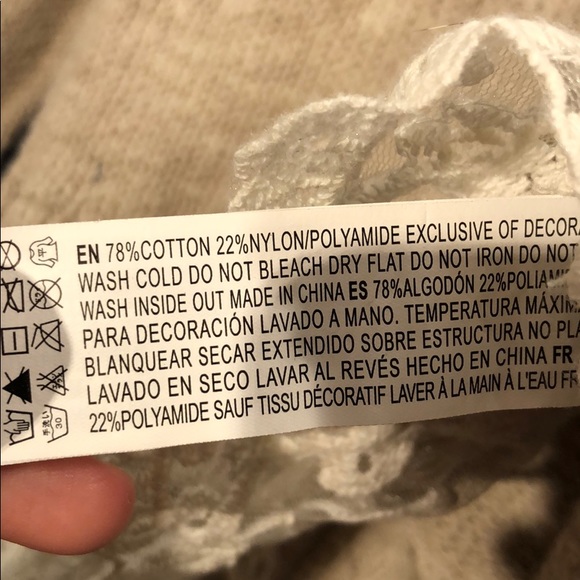 F21 KNIT SWEATER W/ LACE TRIM - Picture 5 of 8